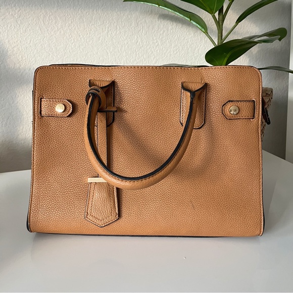 Camel Purse - Picture 3 of 11